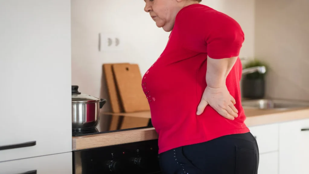 upper back pain after eating