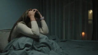 Why Is Anxiety Worse at Night? Causes, Triggers, and How to Calm It