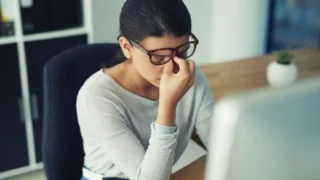 Can Too Much Sugar Cause Headaches? Understanding Blood Sugar Spikes, Crashes, and Relief
