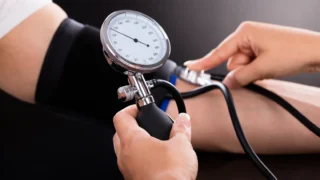 Can Dehydration Cause High Blood Pressure? How Hydration Affects Heart Health