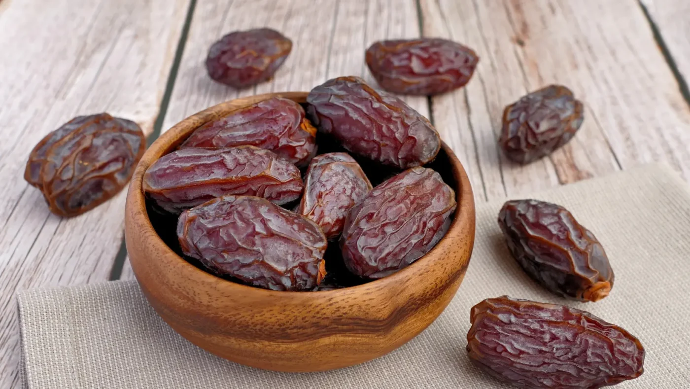 Health Benefits of Dates: Nutrition, Benefits & Why They Are Good for You