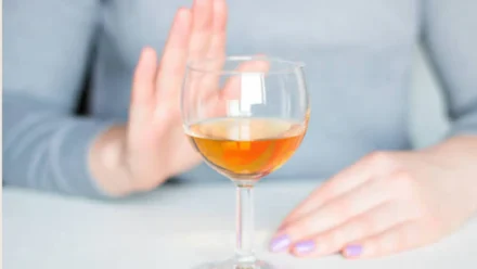 Can You Drink Alcohol While Taking a GLP-1? Safety, Risks & Best Practices